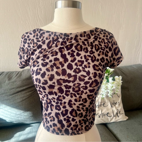 Backless Leopard Top - Picture 1 of 7